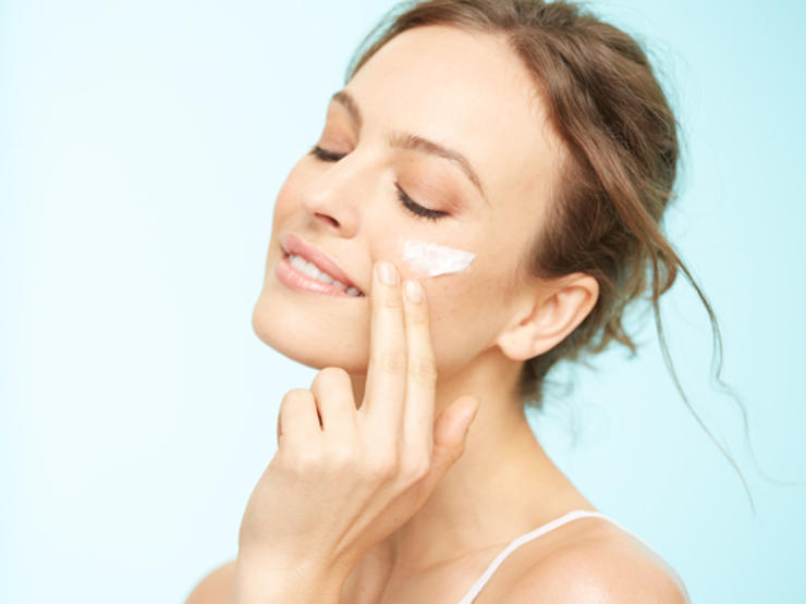 Anti-aging face cream moisturizer benefits